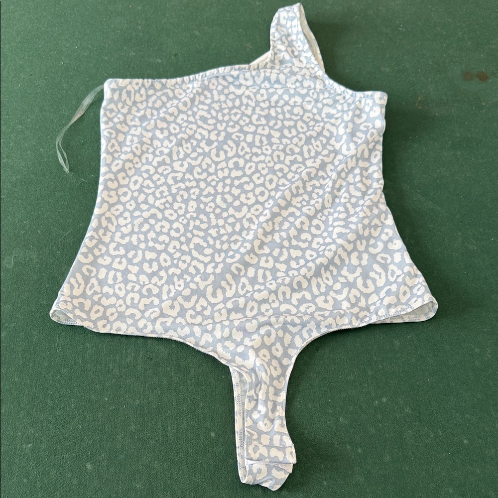 Pink Lily Gray and White Leopard Print Bodysuit.  CAJA. # 1. D